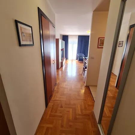 Sfinga Verudela V * Pula
